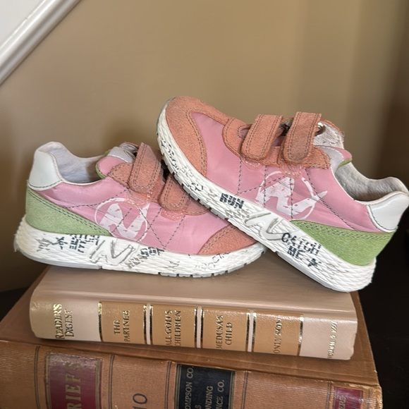 NATURINO Pink Kids Sneakers with Velcro Straps ~ Sz 25 (8T) - Picture 2 of 12